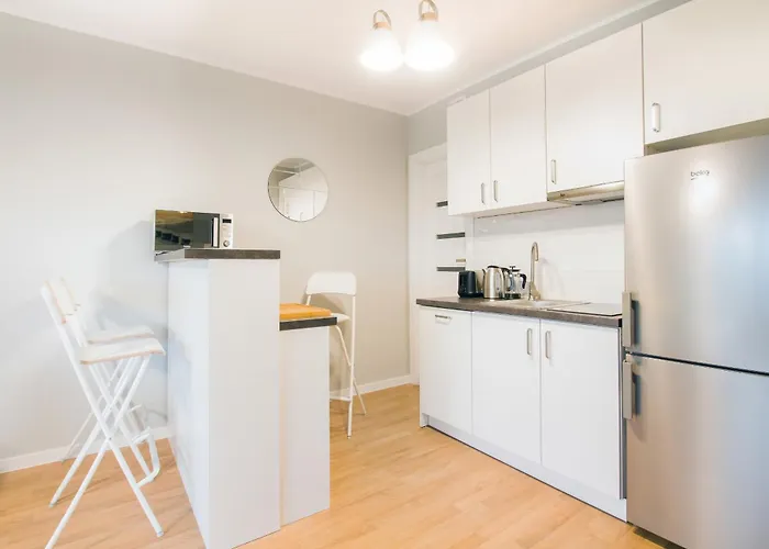 Apartament Przestronny Z Tarasem I Parkingiem W Gdyni By Renters